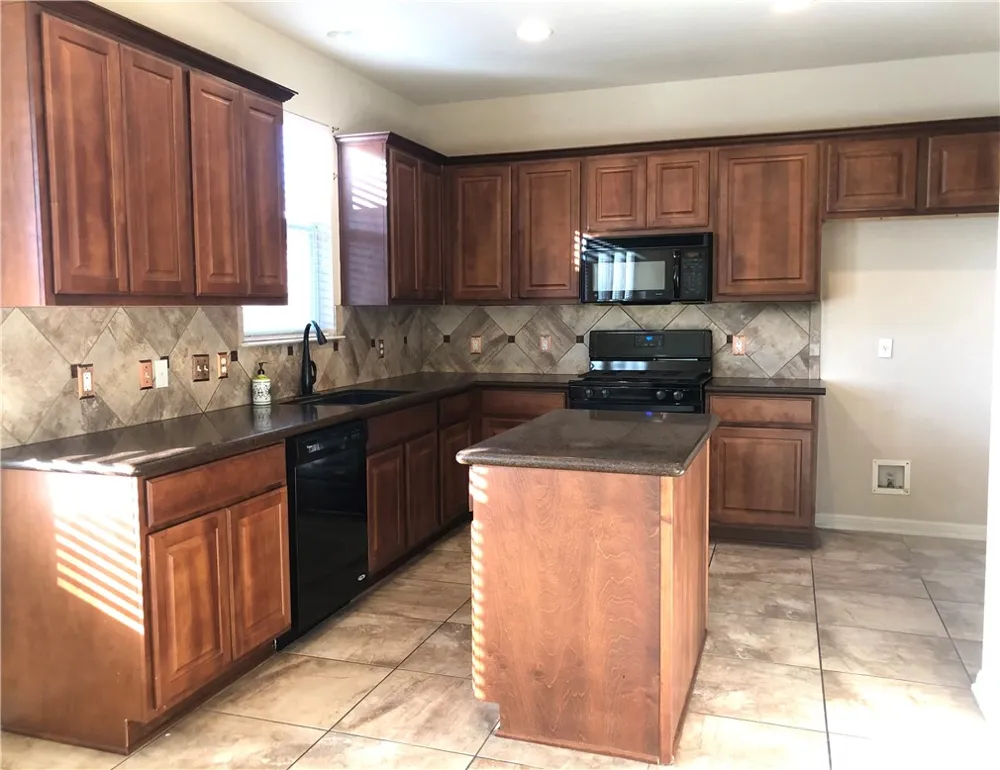 20625 Farm Pond Lane Pflugerville, TX 78660