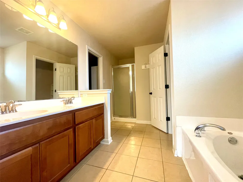 20625 Farm Pond Lane Pflugerville, TX 78660