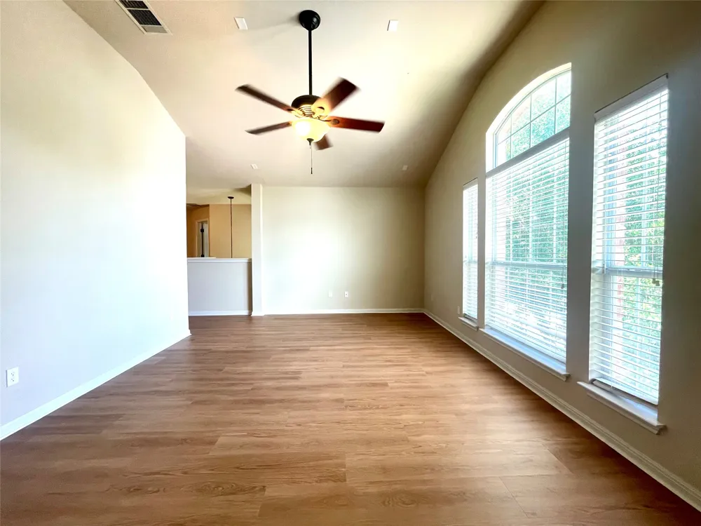 20625 Farm Pond Lane Pflugerville, TX 78660