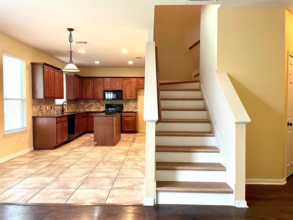 20625 Farm Pond Lane Pflugerville, TX 78660