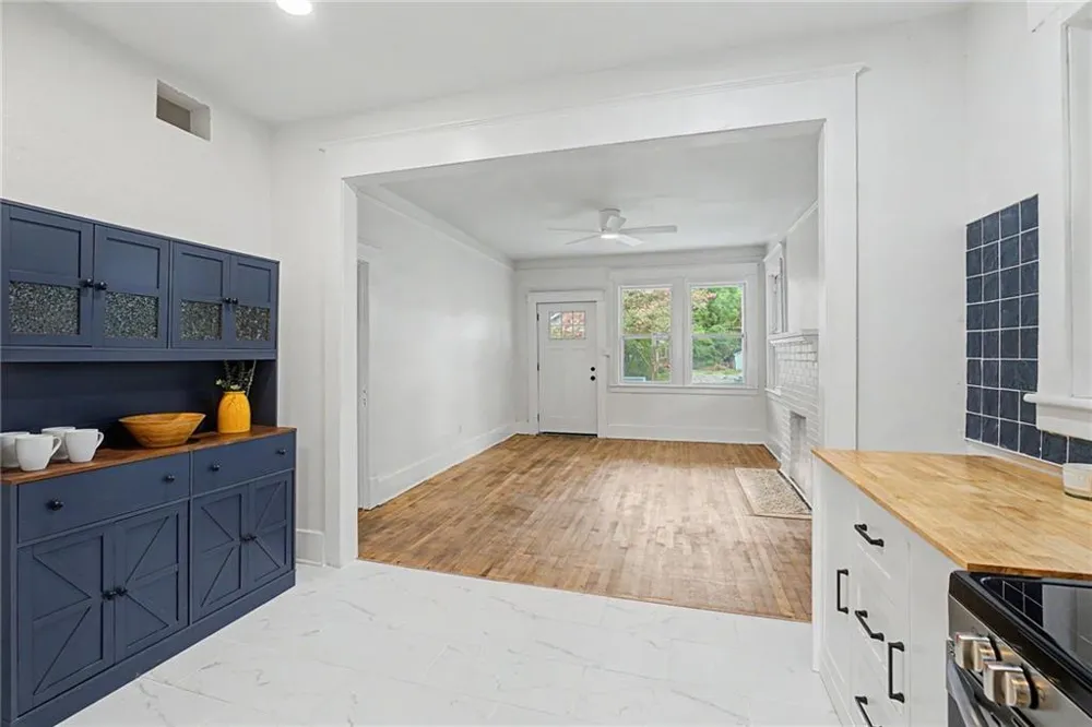 812 E 33rd Street Savannah, GA 31401