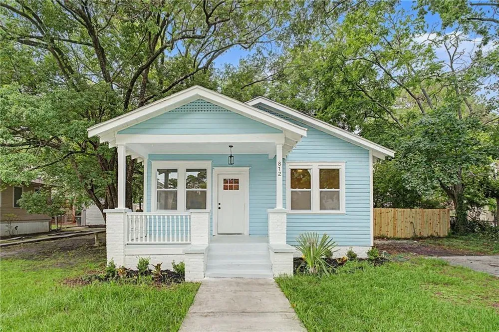812 E 33rd Street Savannah, GA 31401