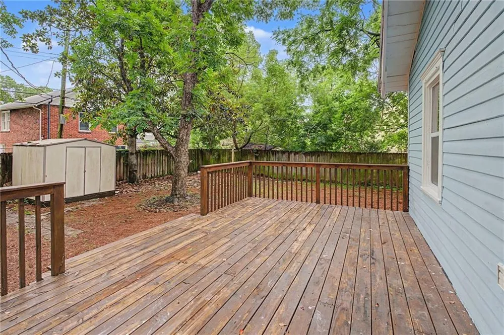 812 E 33rd Street Savannah, GA 31401