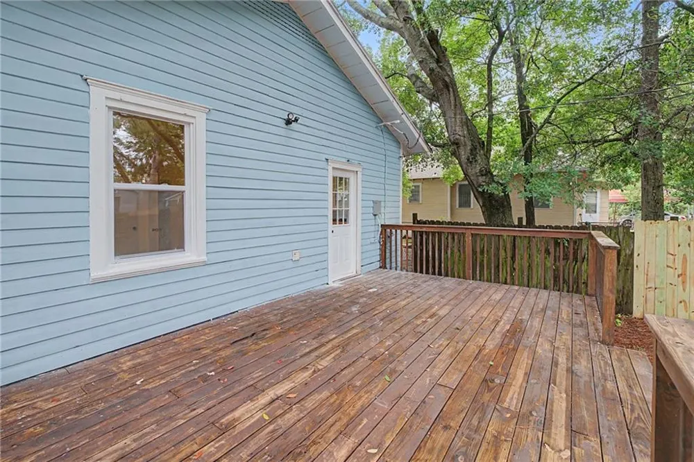 812 E 33rd Street Savannah, GA 31401