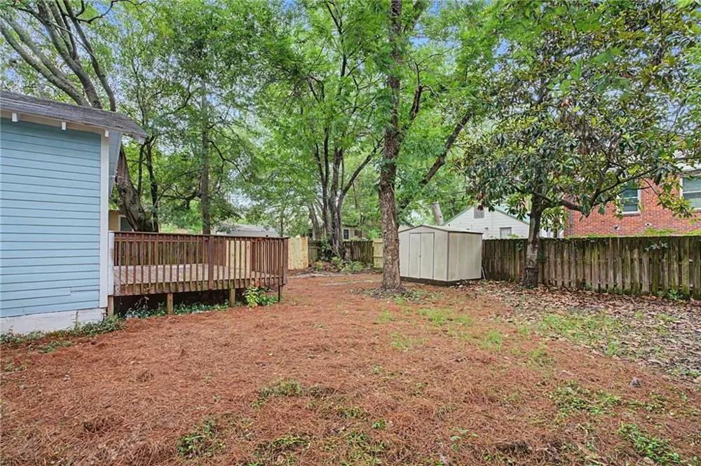 812 E 33rd Street Savannah, GA 31401