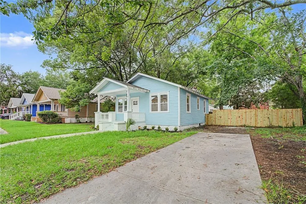 812 E 33rd Street Savannah, GA 31401
