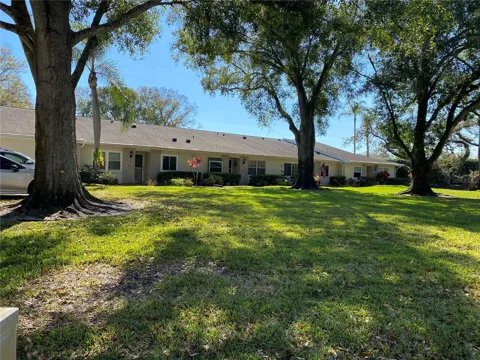 1059 DUNROBIN DRIVE #B
