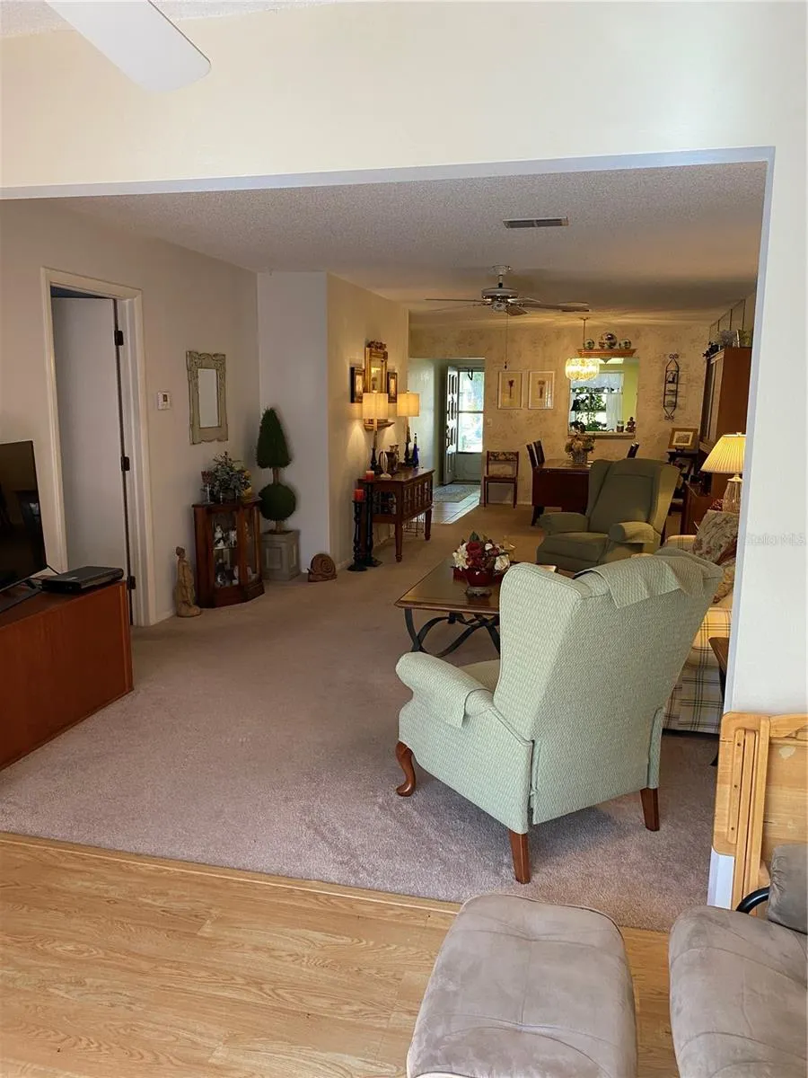 1059 DUNROBIN DRIVE #B Palm Harbor, FL 34684