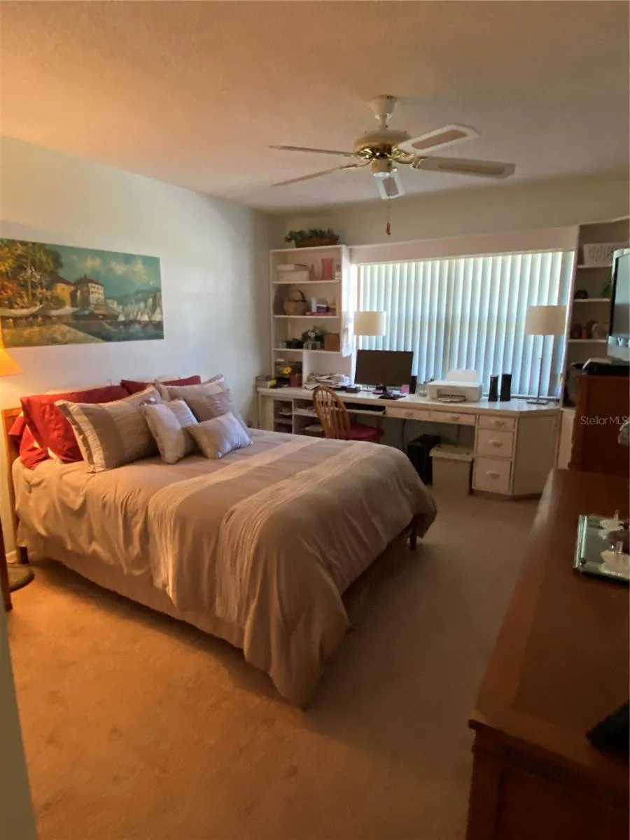 1059 DUNROBIN DRIVE #B Palm Harbor, FL 34684