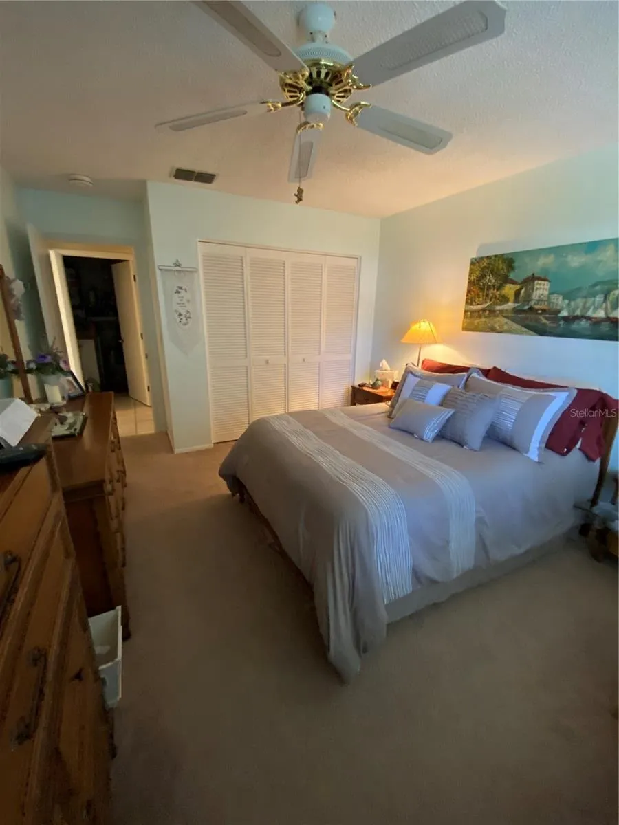 1059 DUNROBIN DRIVE #B Palm Harbor, FL 34684