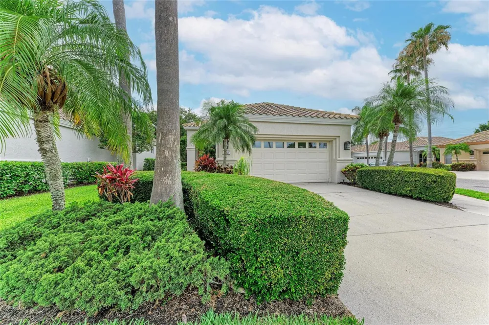 3883 ALAMANDA DRIVE Sarasota, FL 34238