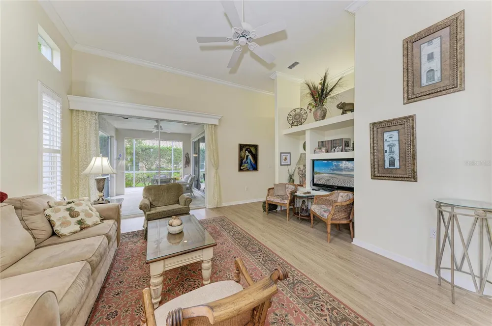 3883 ALAMANDA DRIVE Sarasota, FL 34238