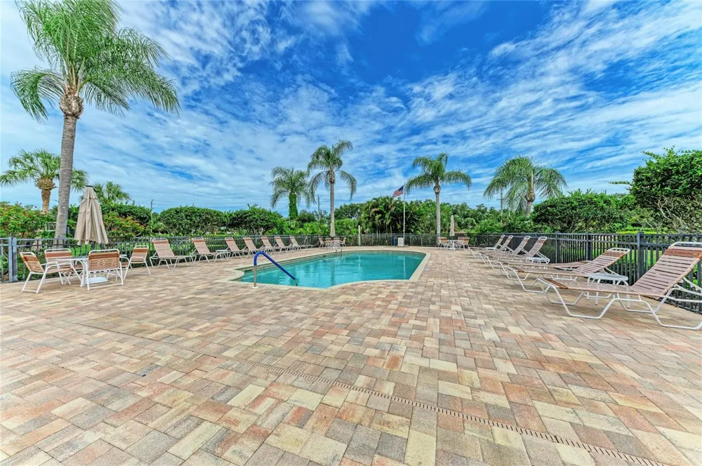 3883 ALAMANDA DRIVE Sarasota, FL 34238