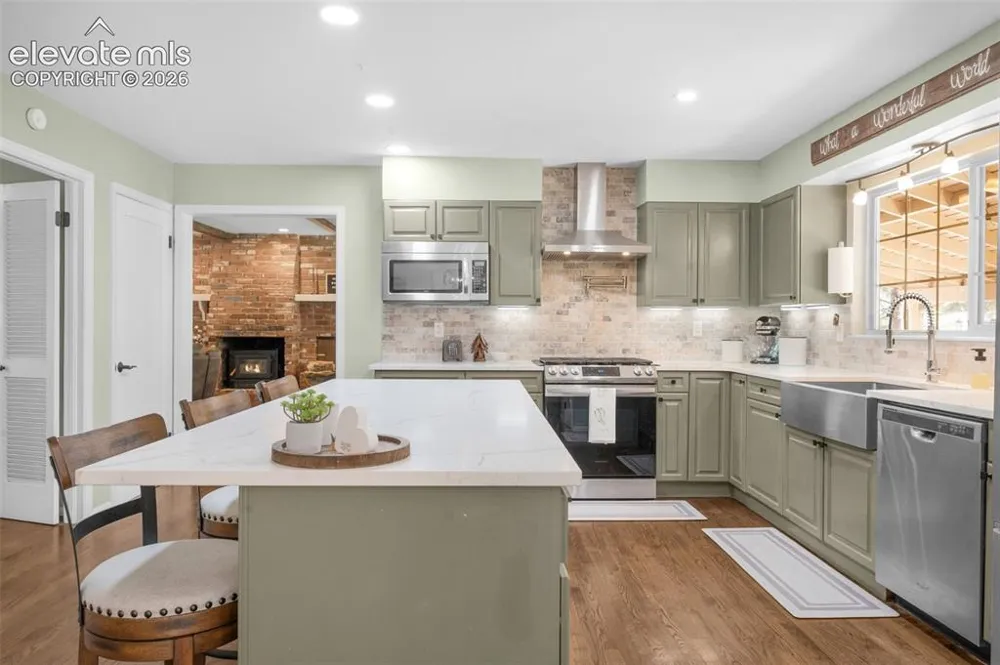 4345 S Whispering Circle Colorado Springs, CO 80917