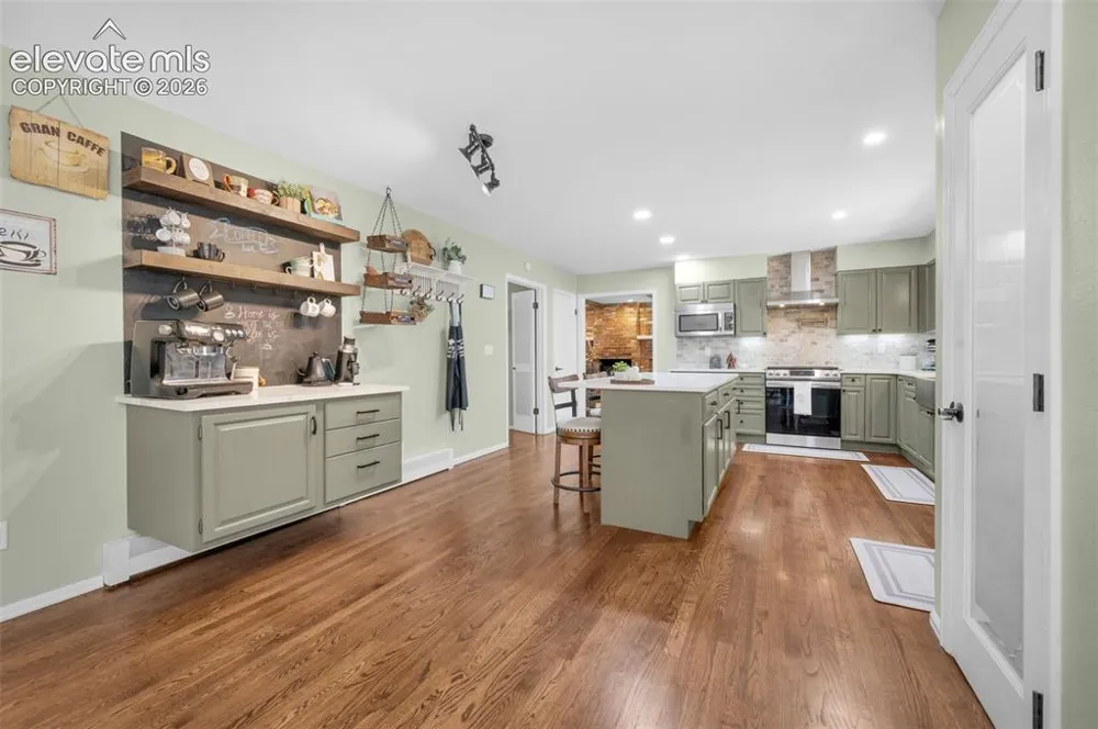 4345 S Whispering Circle Colorado Springs, CO 80917