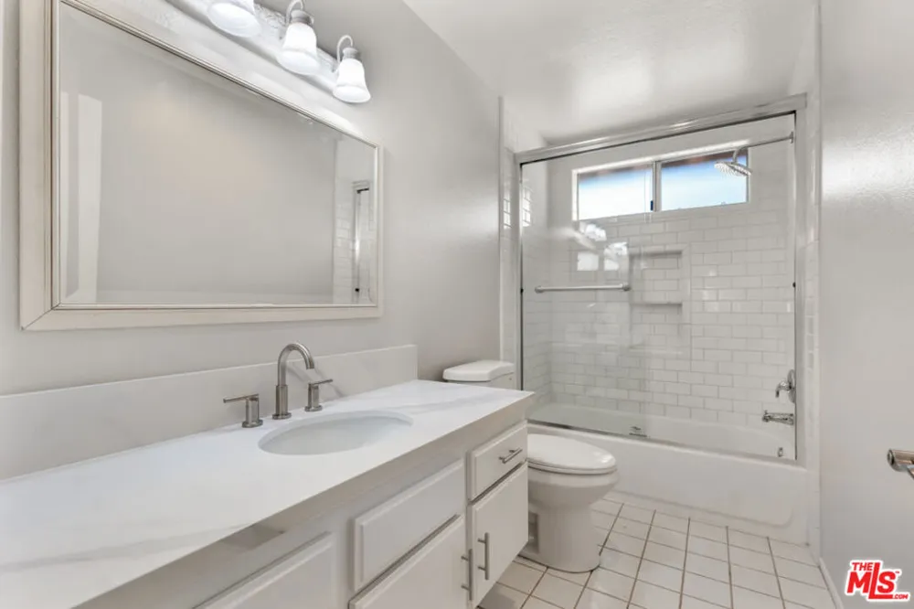 603 Racquet Club Lane Thousand Oaks, CA 91360