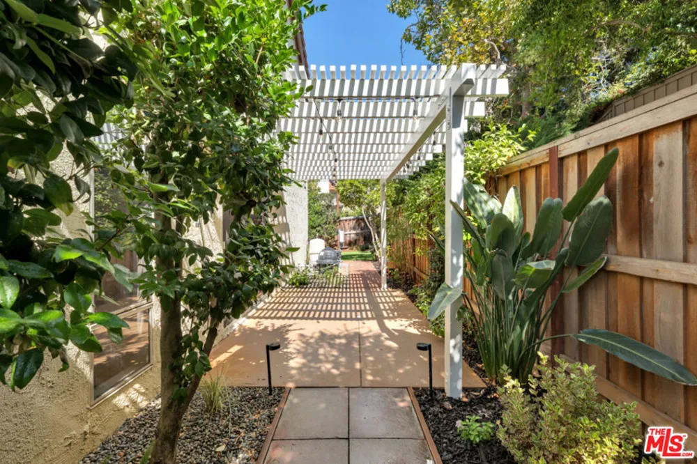603 Racquet Club Lane Thousand Oaks, CA 91360