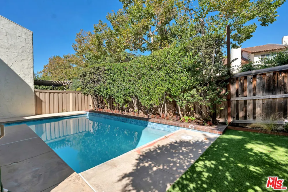 603 Racquet Club Lane Thousand Oaks, CA 91360