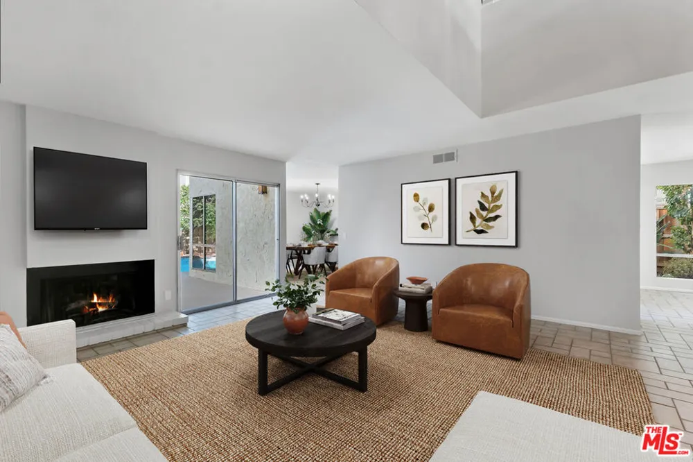 603 Racquet Club Lane Thousand Oaks, CA 91360