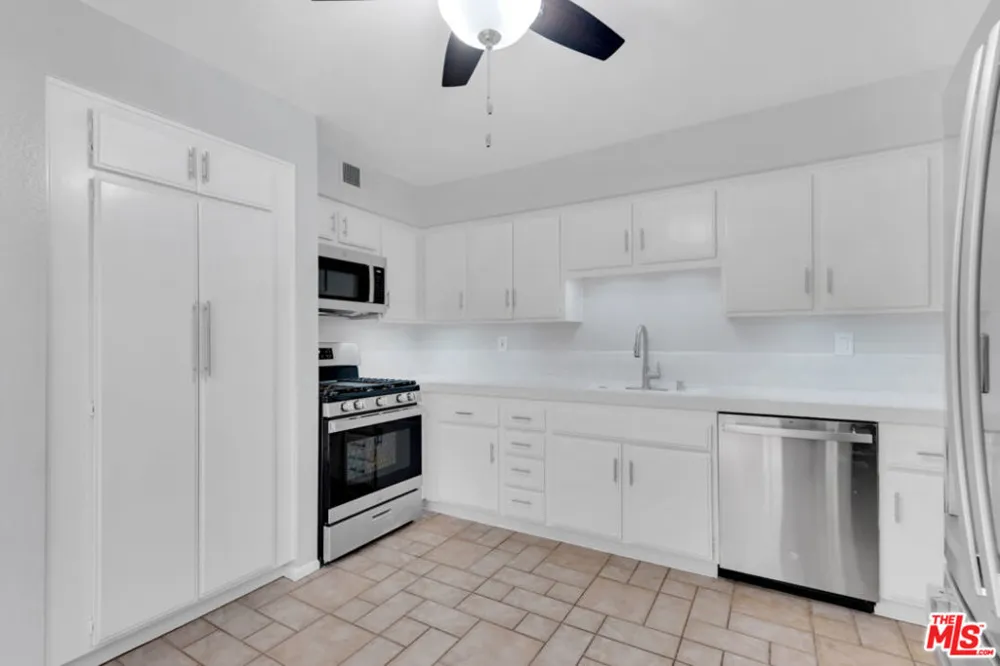 603 Racquet Club Lane Thousand Oaks, CA 91360