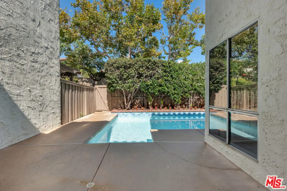 603 Racquet Club Lane Thousand Oaks, CA 91360