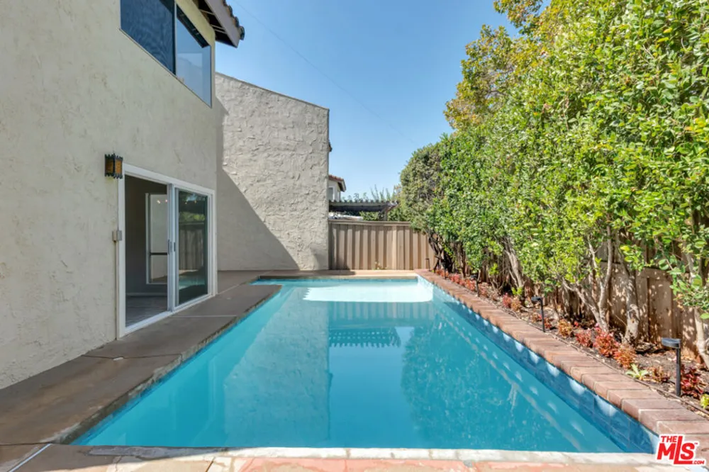 603 Racquet Club Lane Thousand Oaks, CA 91360