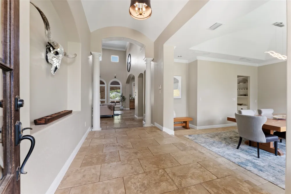 345 Leafdale Trail Dripping Springs, TX 78620