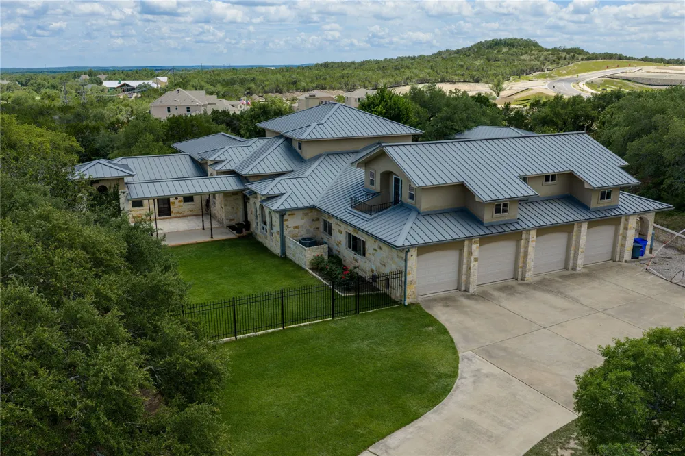 345 Leafdale Trail Dripping Springs, TX 78620