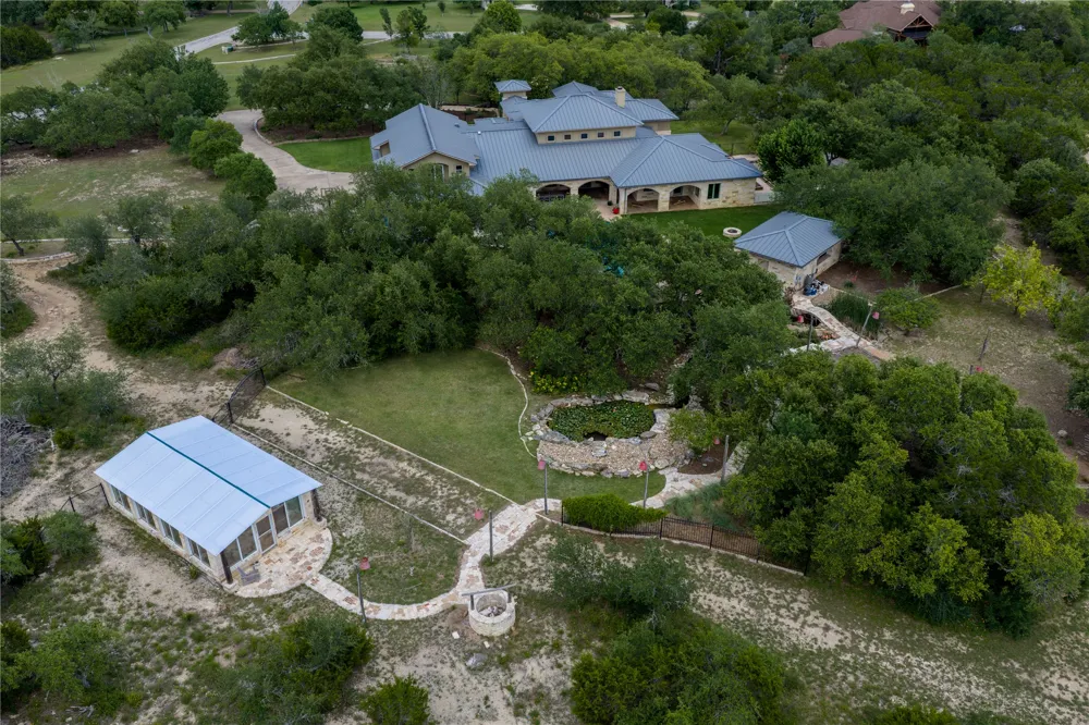 345 Leafdale Trail Dripping Springs, TX 78620