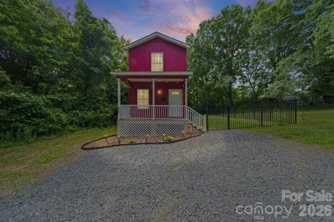 308 E 10th Street