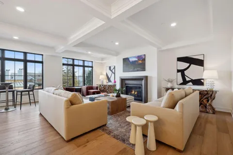 511 2nd Street #3