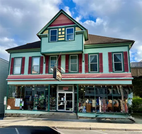 32 Parkway #3A