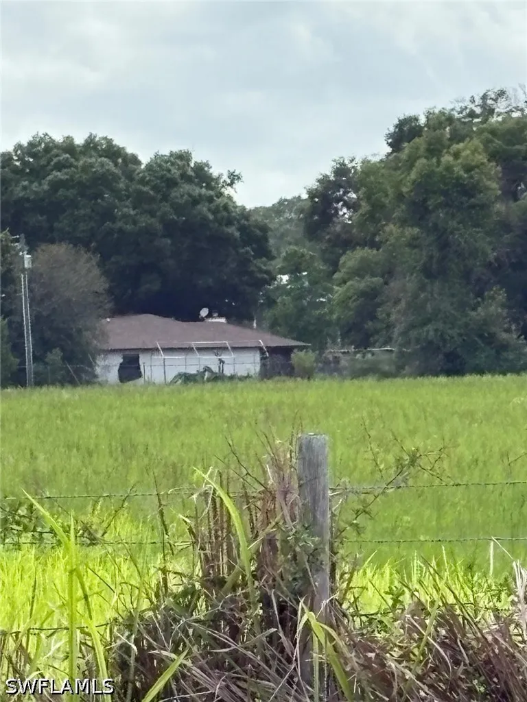 BENES ROUSH ROAD Brooksville, FL 39604