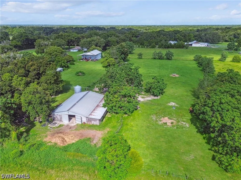 BENES ROUSH ROAD Brooksville, FL 39604