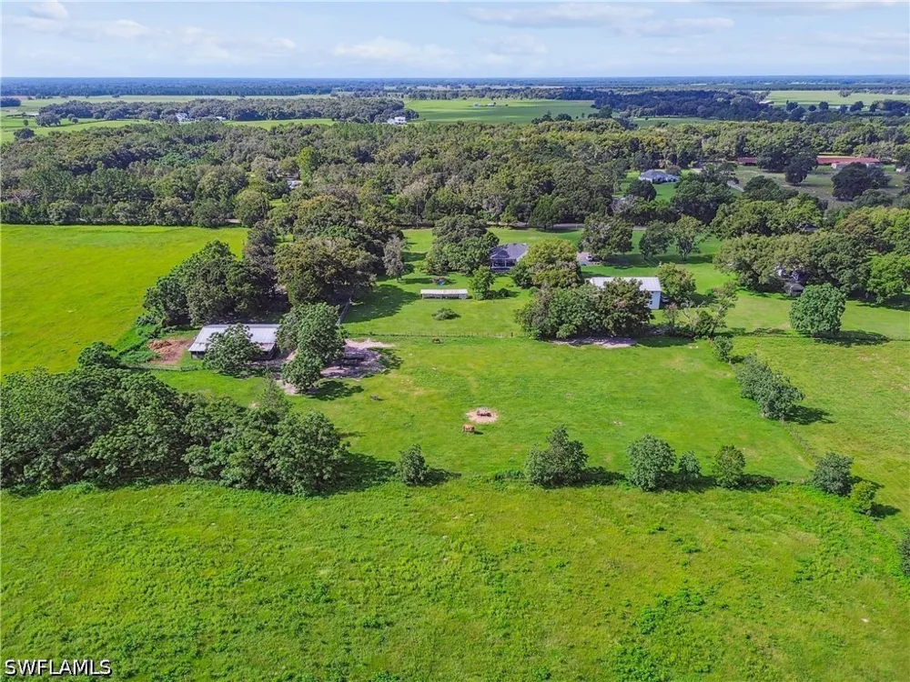 BENES ROUSH ROAD Brooksville, FL 39604