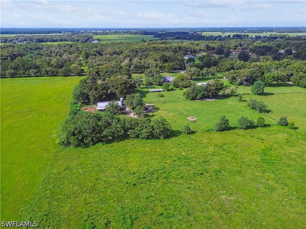 BENES ROUSH ROAD Brooksville, FL 39604
