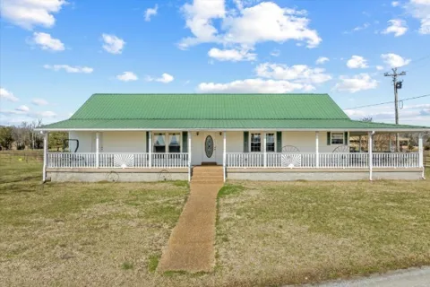 3261 Bell Rd
