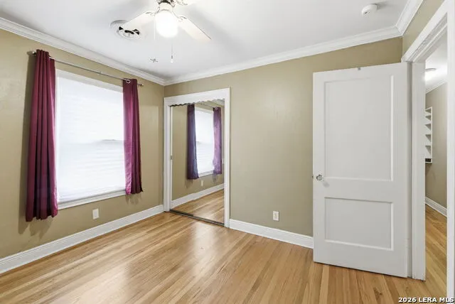 261 E OAKVIEW PL Alamo Heights, TX 78209