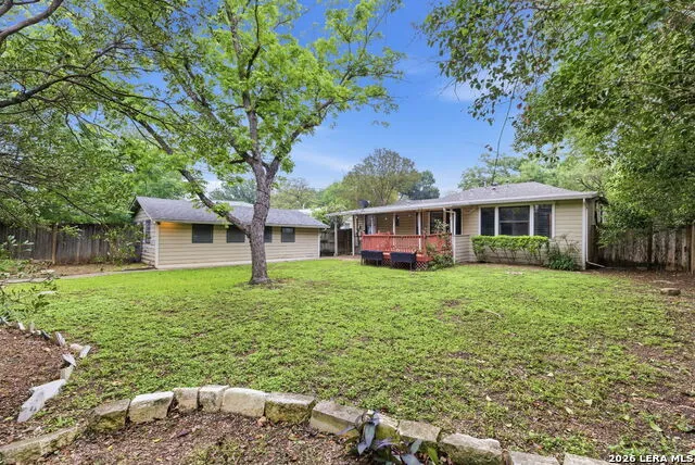 261 E OAKVIEW PL Alamo Heights, TX 78209