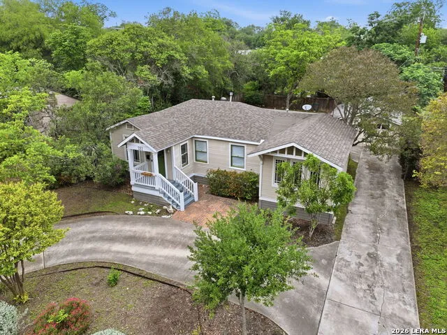 261 E OAKVIEW PL Alamo Heights, TX 78209