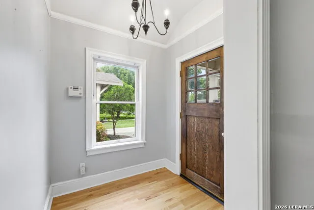 261 E OAKVIEW PL Alamo Heights, TX 78209