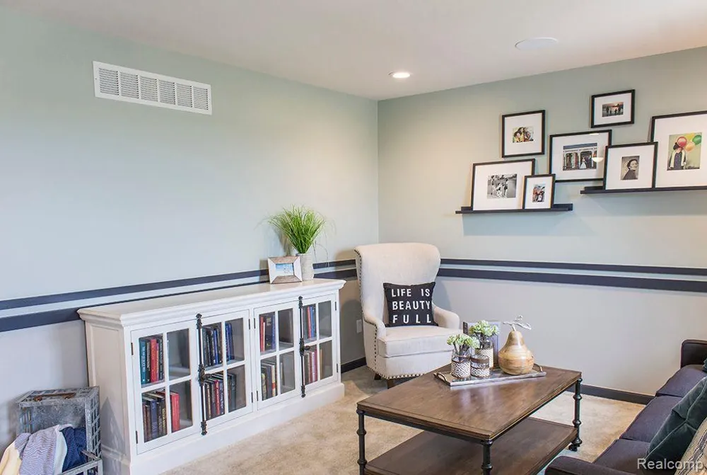 58398 Pembrooke Avenue New Haven Village, MI 48048