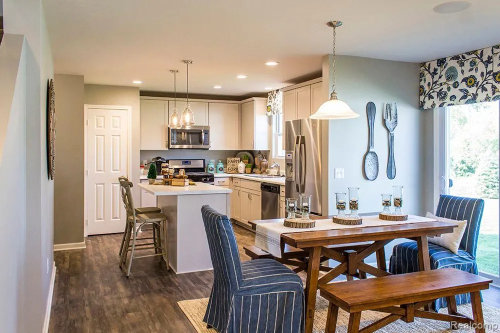 58398 Pembrooke Avenue New Haven Village, MI 48048