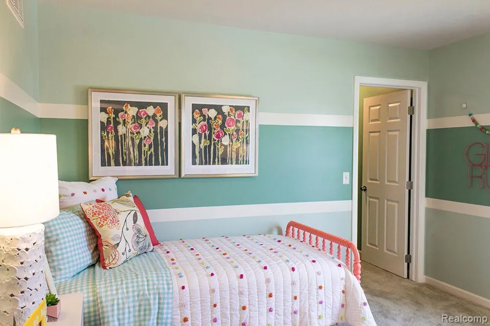 58398 Pembrooke Avenue New Haven Village, MI 48048