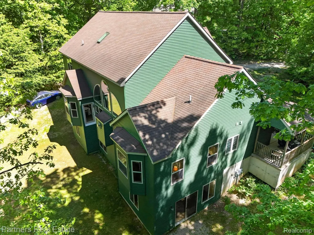 4053 Rolling Acres Drive Hartland Township, MI 48353