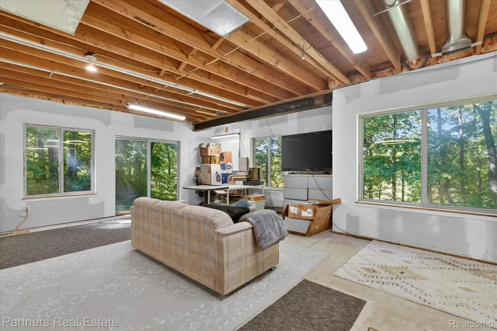 4053 Rolling Acres Drive Hartland Township, MI 48353