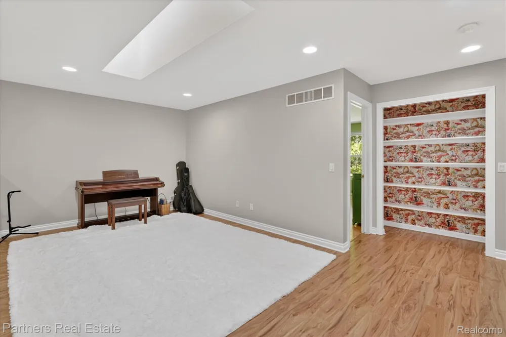 4053 Rolling Acres Drive Hartland Township, MI 48353
