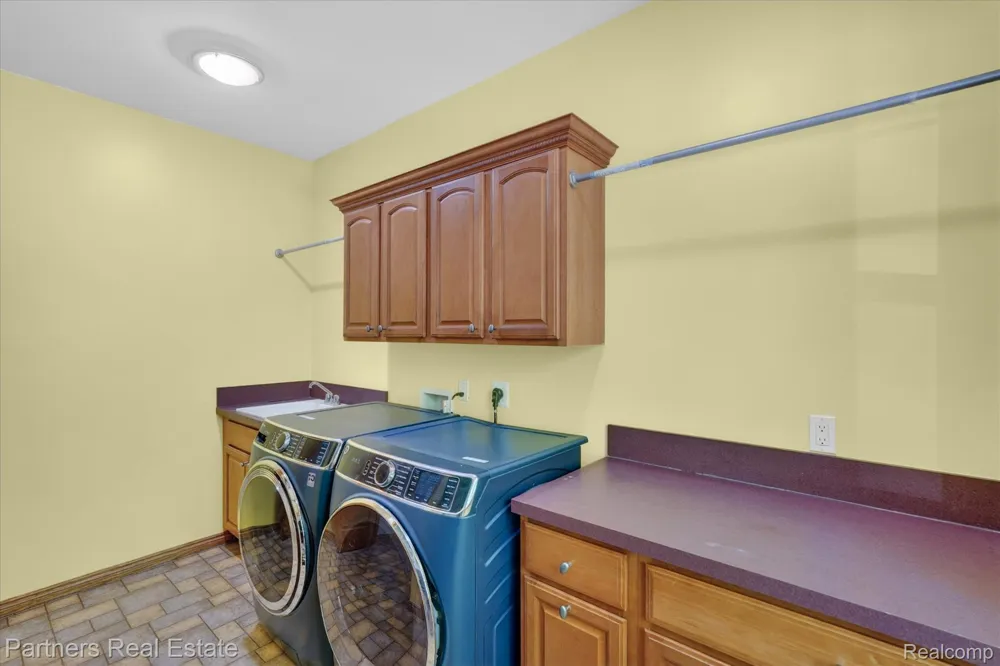 4053 Rolling Acres Drive Hartland Township, MI 48353