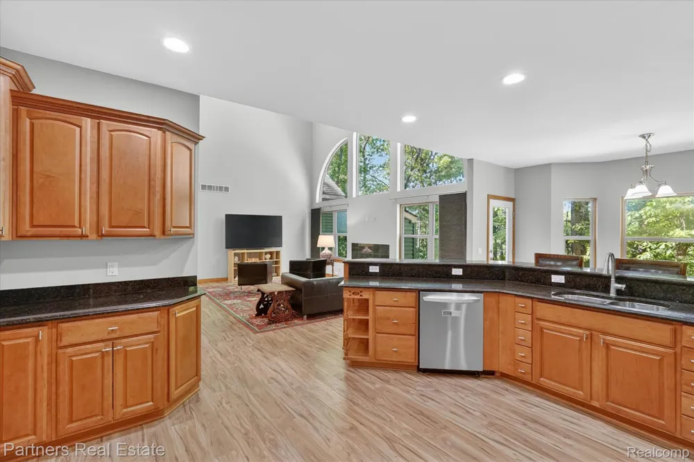 4053 Rolling Acres Drive Hartland Township, MI 48353