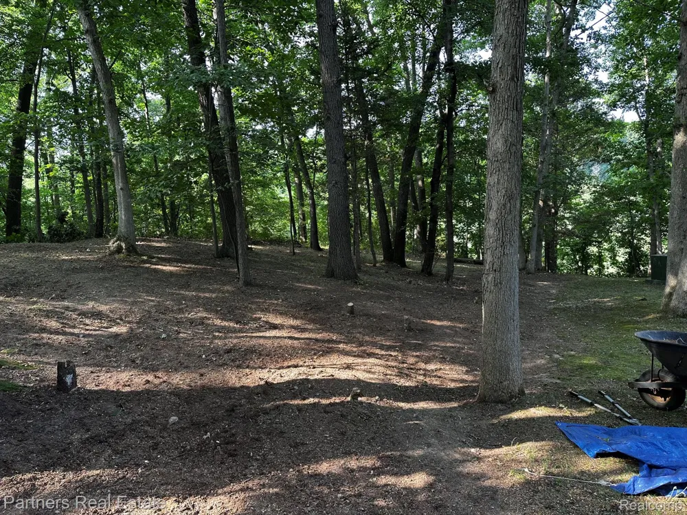 4053 Rolling Acres Drive Hartland Township, MI 48353
